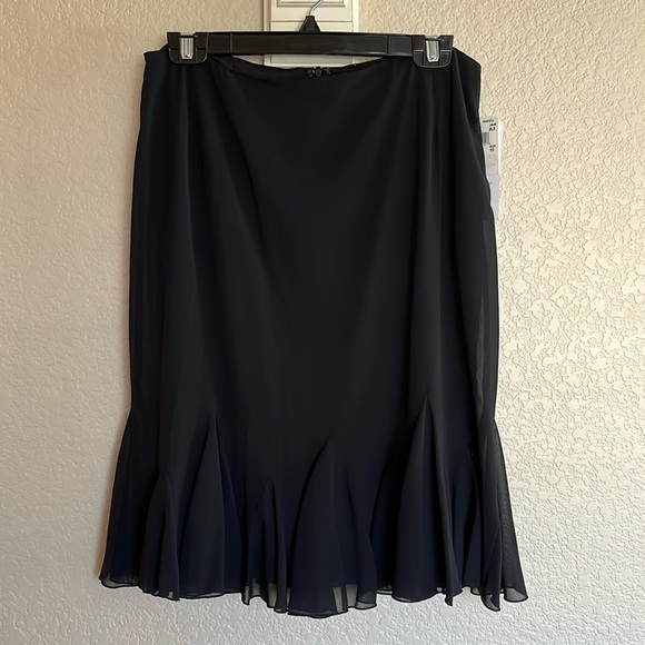🆕 Adrianna Papell Evening Essentials black skirt - Picture 1 of 8